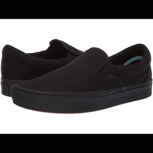 Black Vans Comfycush Slip-Ons